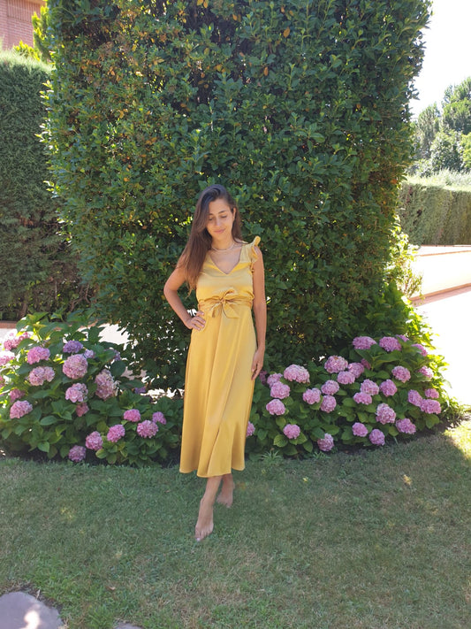 <transcy>ZOE GOLD DRESS</transcy>